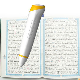 型のデジタル神聖なデジタル コーランはラマダーンのイスラム教の記念品のためのペンを読みました